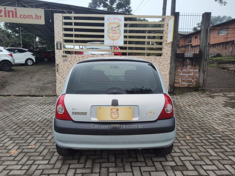 CLIO 1.0 AUTHENTIQUE 8V GASOLINA 2P MANUAL - 2004 - CANELA