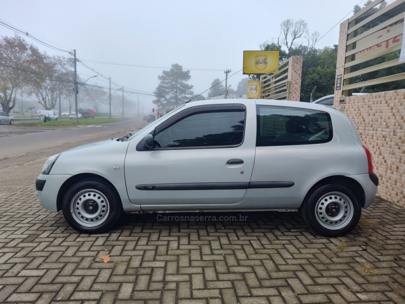 CLIO 1.0 AUTHENTIQUE 8V GASOLINA 2P MANUAL - 2004 - CANELA