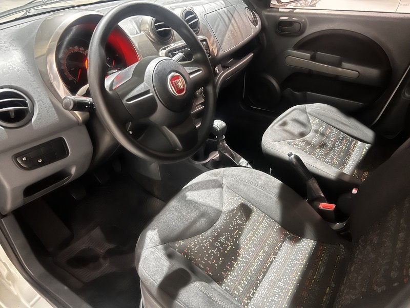 UNO 1.0 VIVACE 8V FLEX 4P MANUAL - 2013 - CAXIAS DO SUL