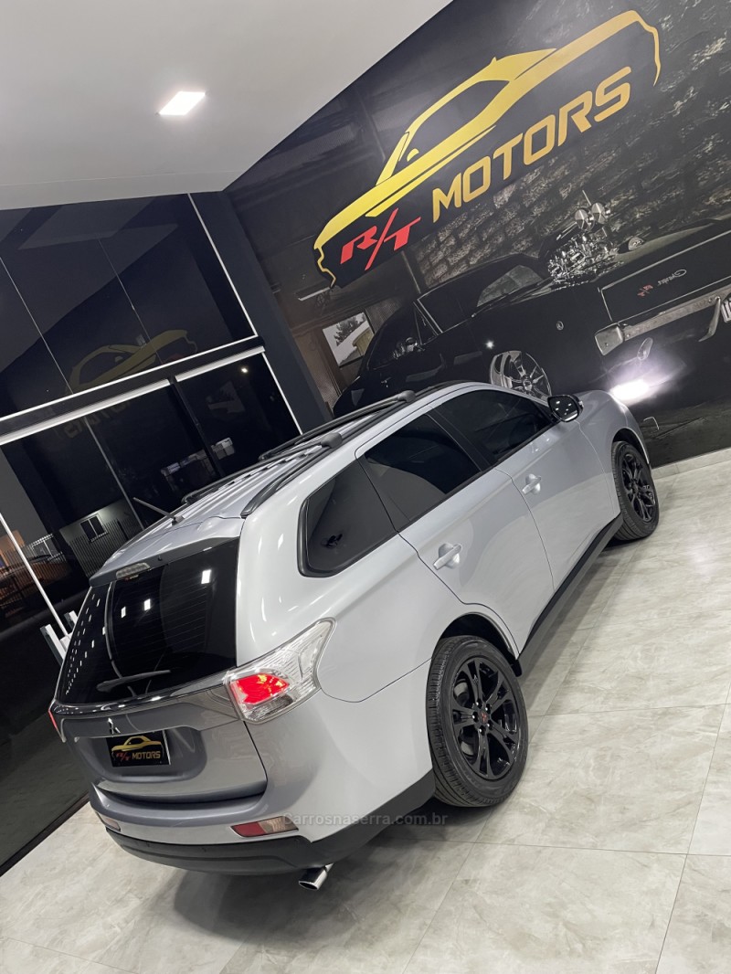 OUTLANDER 2.0 16V GASOLINA 4P AUTOMÁTICO - 2014 - CAXIAS DO SUL