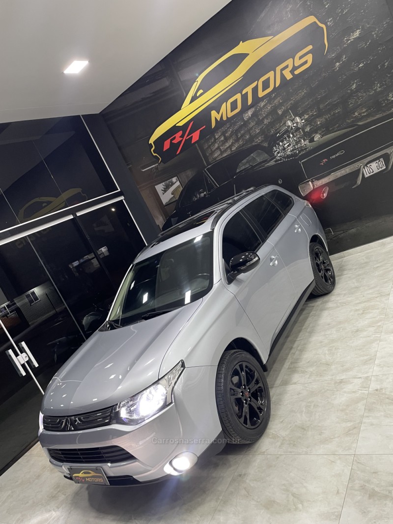 OUTLANDER 2.0 16V GASOLINA 4P AUTOMÁTICO - 2014 - CAXIAS DO SUL