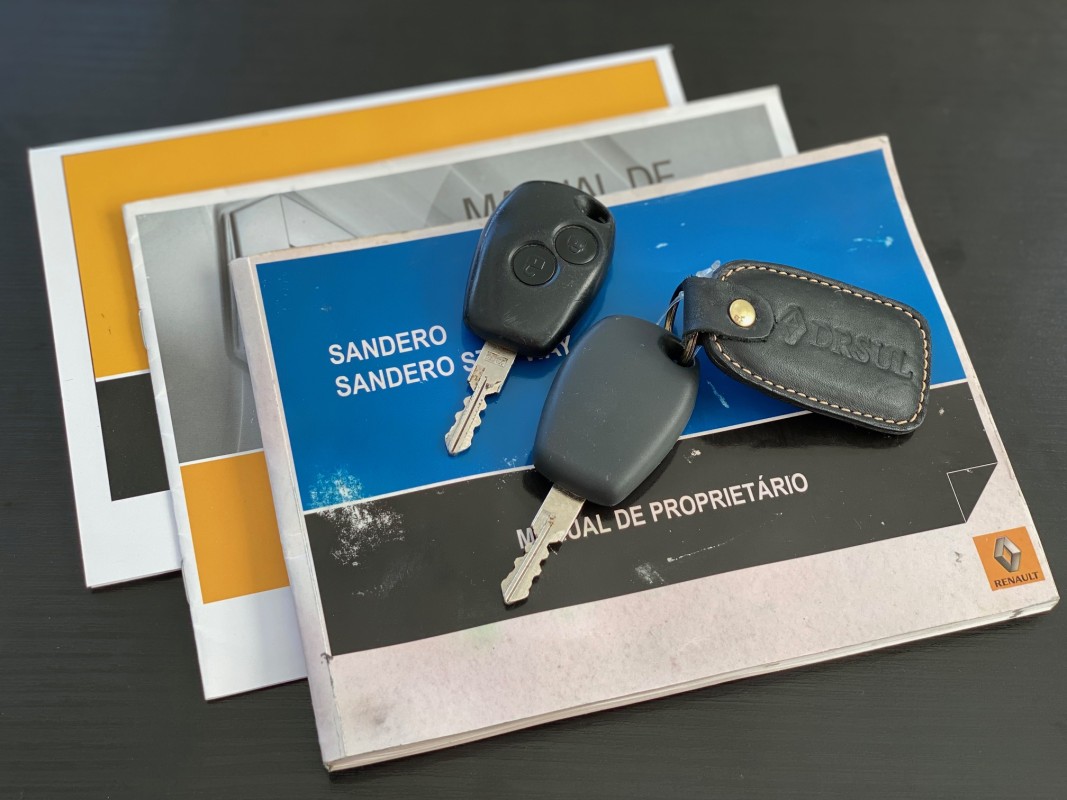 SANDERO 1.0 EXPRESSION 16V FLEX 4P MANUAL - 2012 - CAXIAS DO SUL