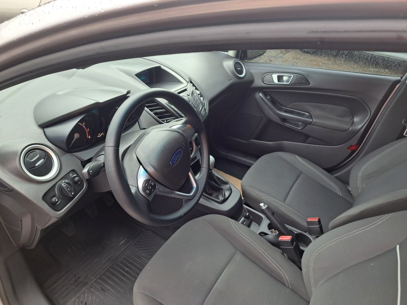 FIESTA 1.6 ROCAM SE 8V FLEX 4P MANUAL - 2015 - FARROUPILHA