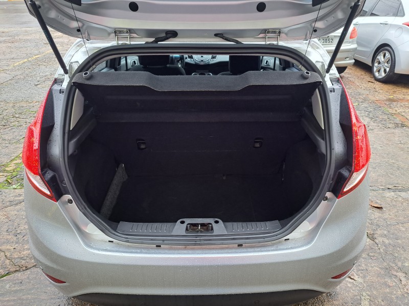 FIESTA 1.6 ROCAM SE 8V FLEX 4P MANUAL - 2015 - FARROUPILHA