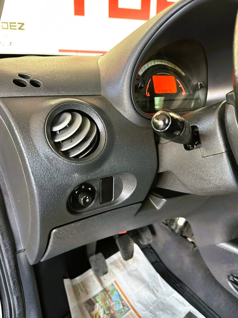 C3 1.4 I EXCLUSIVE 8V FLEX 4P MANUAL - 2008 - SãO SEBASTIãO DO CAí