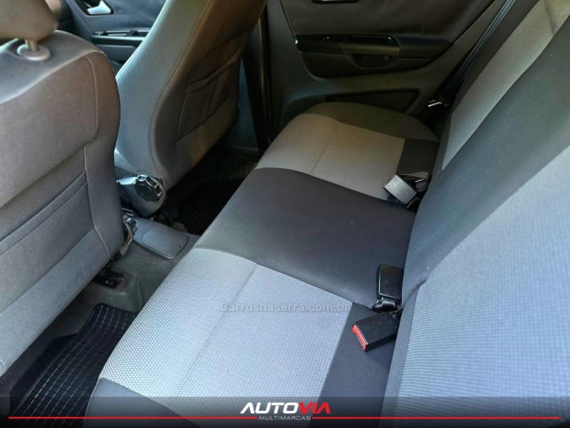 SPACEFOX 1.6 MI 8V FLEX 4P MANUAL - 2011 - SAPIRANGA