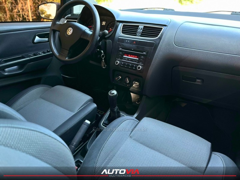 SPACEFOX 1.6 MI 8V FLEX 4P MANUAL - 2011 - SAPIRANGA