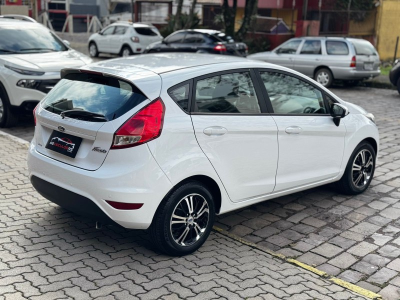 FIESTA 1.5 SE HATCH 16V FLEX 4P MANUAL - 2015 - CAXIAS DO SUL