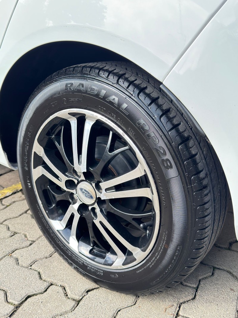 FIESTA 1.5 SE HATCH 16V FLEX 4P MANUAL - 2015 - CAXIAS DO SUL