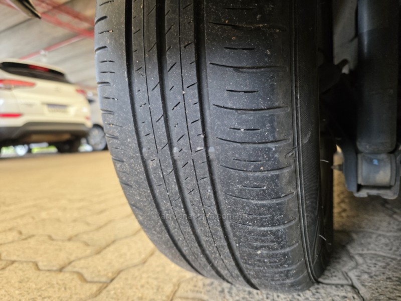 FIT 1.5 LX 16V FLEX 4P AUTOMÁTICO - 2015 - SAPIRANGA