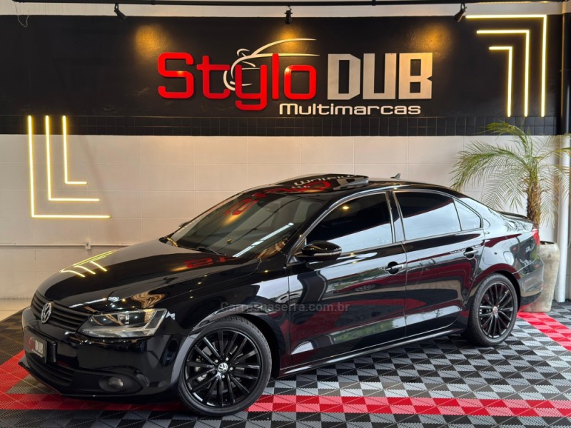 JETTA 2.0 TSI HIGHLINE 211CV GASOLINA 4P DSG - 2013 - ESTâNCIA VELHA