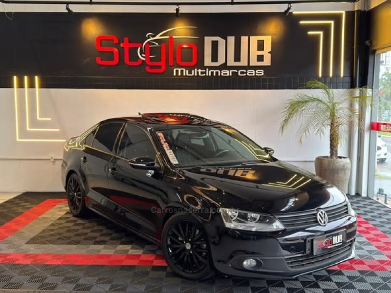 JETTA 2.0 TSI HIGHLINE 211CV GASOLINA 4P DSG - 2013 - ESTâNCIA VELHA