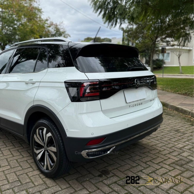 T-CROSS 1.4 HIGHLINE TSI 16V FLEX 4P AUTOMÁTICO - 2022 - FARROUPILHA