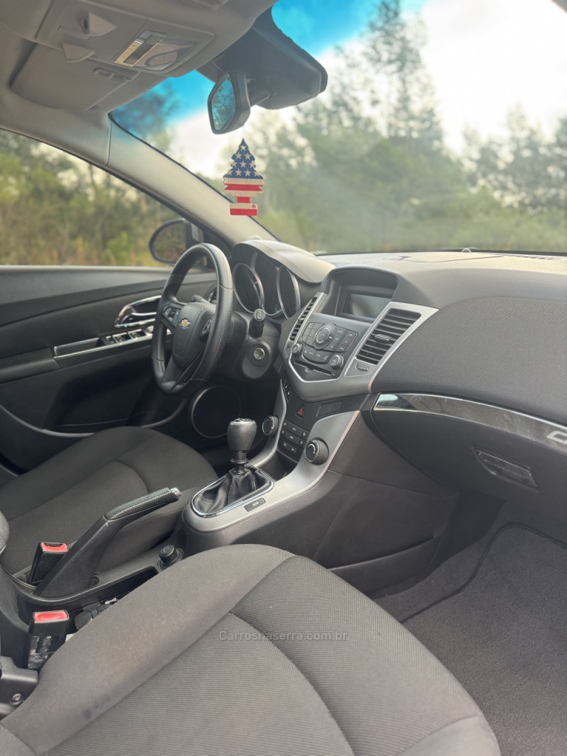 CRUZE 1.8 LT SPORT6 16V FLEX 4P MANUAL - 2013 - BENTO GONçALVES