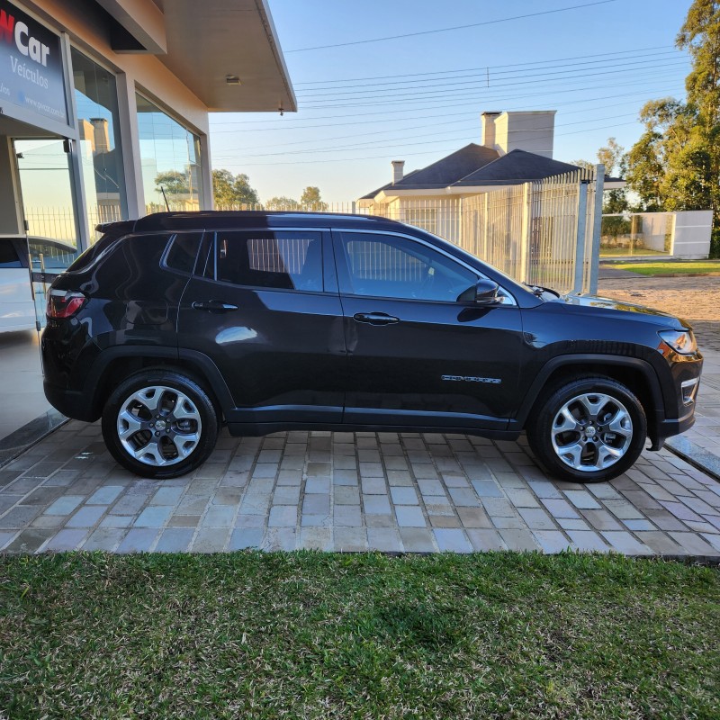 COMPASS 2.0 16V FLEX LIMITED AUTOMÁTICO - 2017 - BENTO GONçALVES