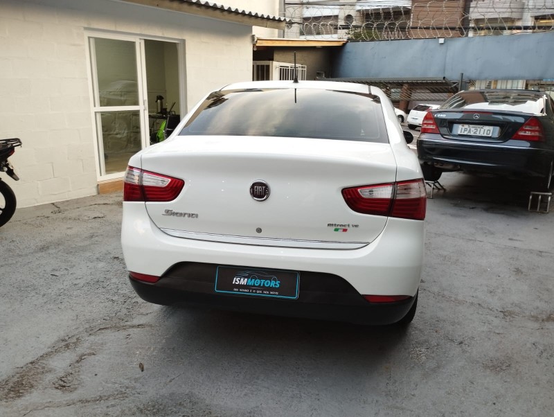 SIENA 1.4 MPI ATTRACTIVE 8V FLEX 4P MANUAL - 2013 - CAXIAS DO SUL
