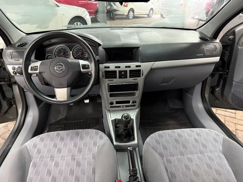 VECTRA 2.0 MPFI ELEGANCE 8V 140CV FLEX 4P MANUAL - 2008 - CAXIAS DO SUL