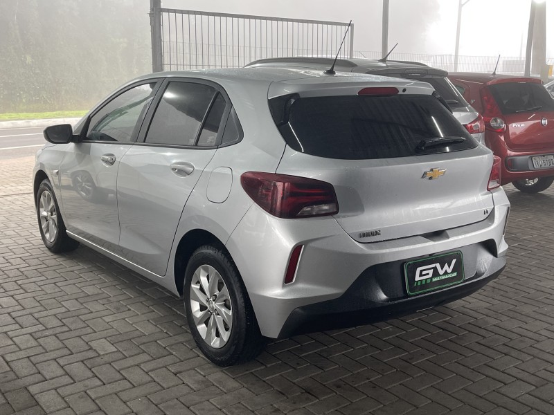 ONIX 1.0 LT 12V FLEX 4P MANUAL - 2021 - CAXIAS DO SUL