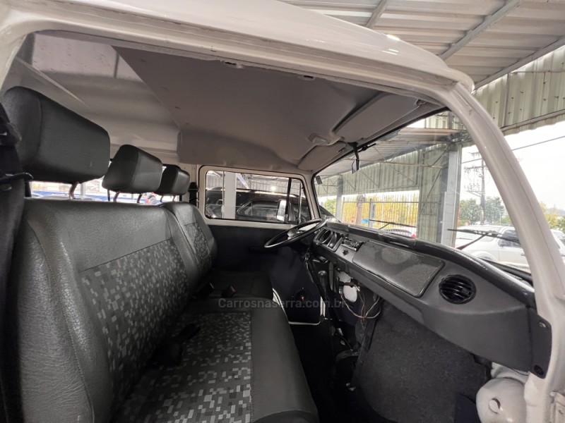 KOMBI 1.4 MI STD 8V FLEX 3P MANUAL - 2009 - BOM PRINCíPIO