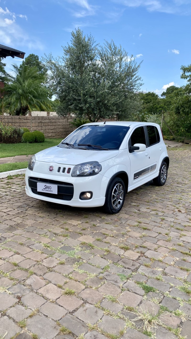 UNO 1.4 EVO SPORTING 8V FLEX 4P MANUAL