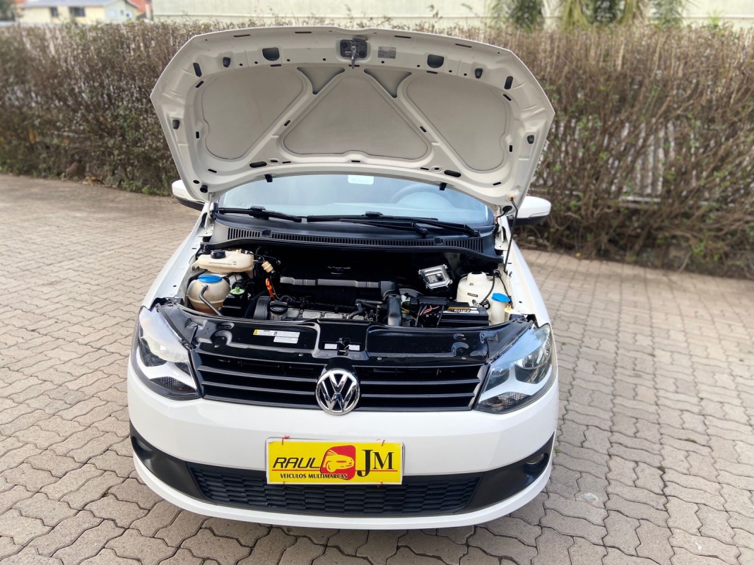 FOX 1.0 MPI TRENDLINE 12V FLEX 4P MANUAL - 2014 - CAXIAS DO SUL