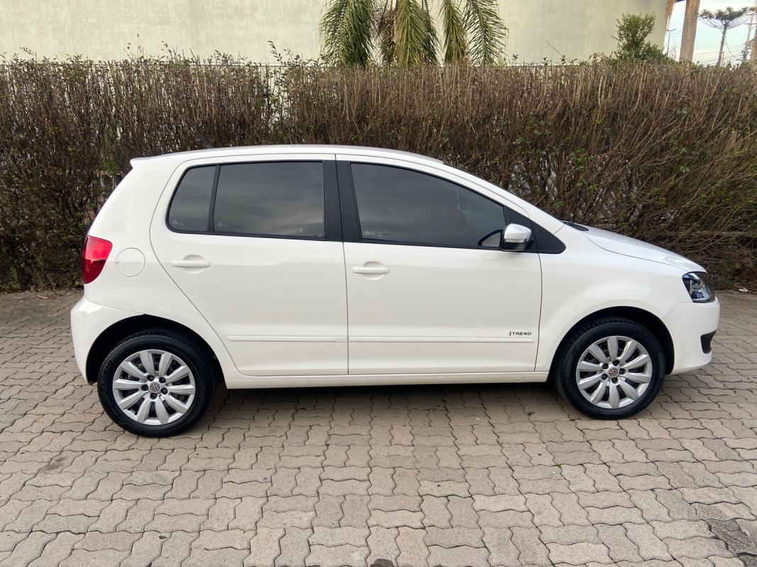 FOX 1.0 MPI TRENDLINE 12V FLEX 4P MANUAL - 2014 - CAXIAS DO SUL