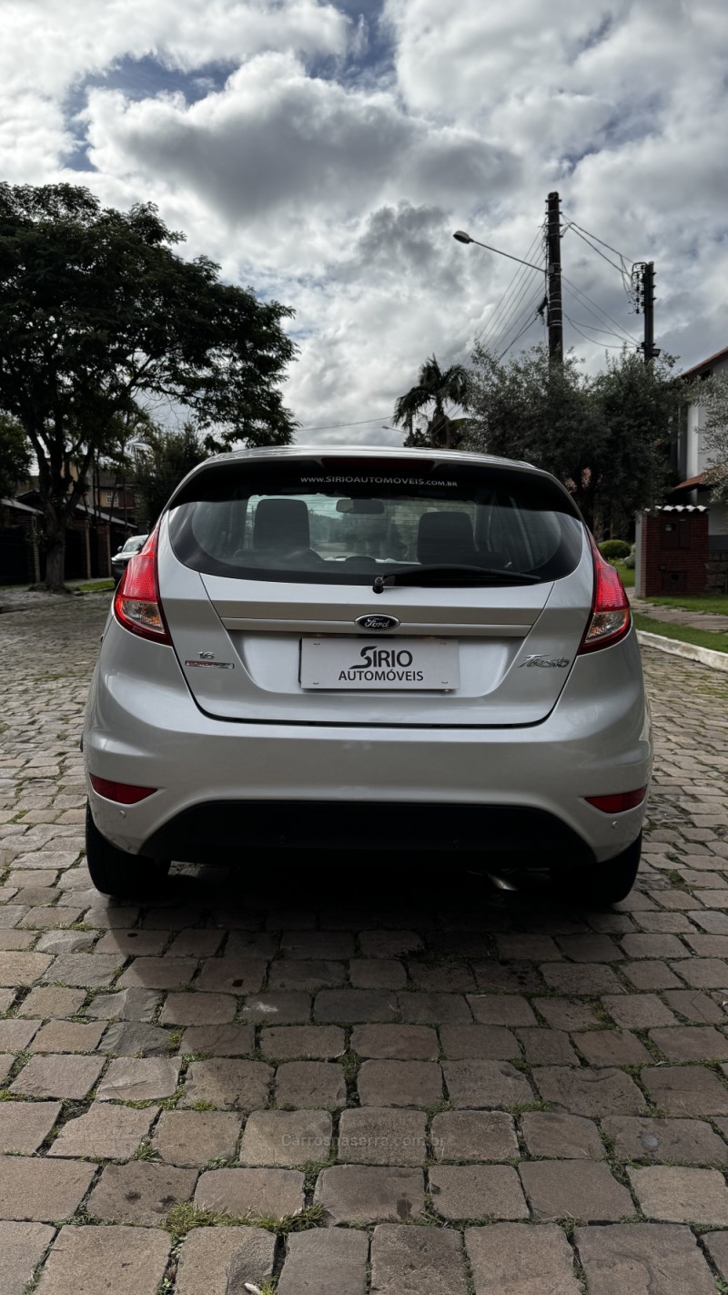 FIESTA 1.6 SE HATCH 16V FLEX 4P AUTOMÁTICO - 2014 - LAJEADO
