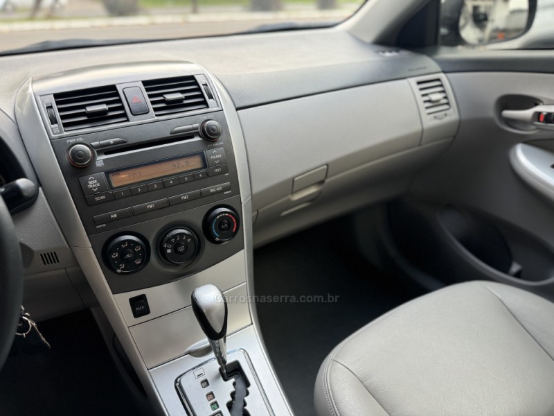 COROLLA 1.8 GLI 16V FLEX 4P AUTOMÁTICO - 2014 - NOVA PRATA