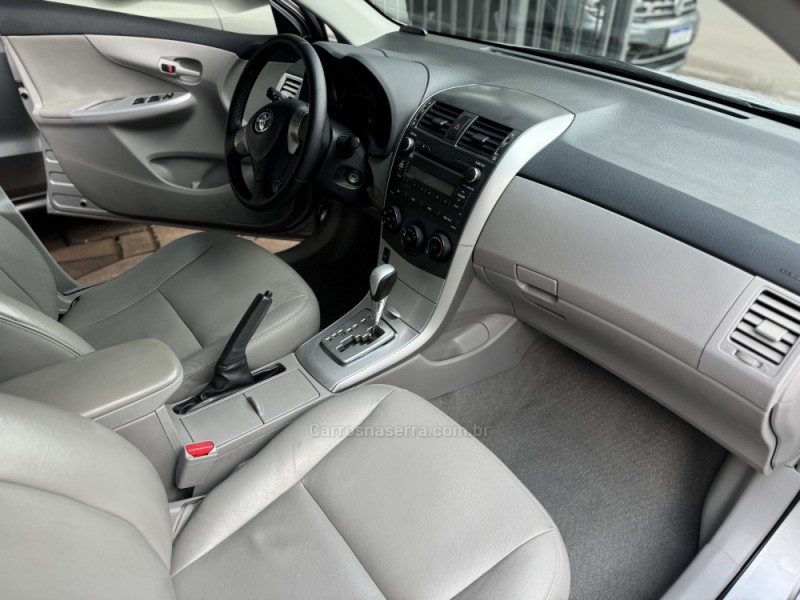 COROLLA 1.8 GLI 16V FLEX 4P AUTOMÁTICO - 2014 - NOVA PRATA