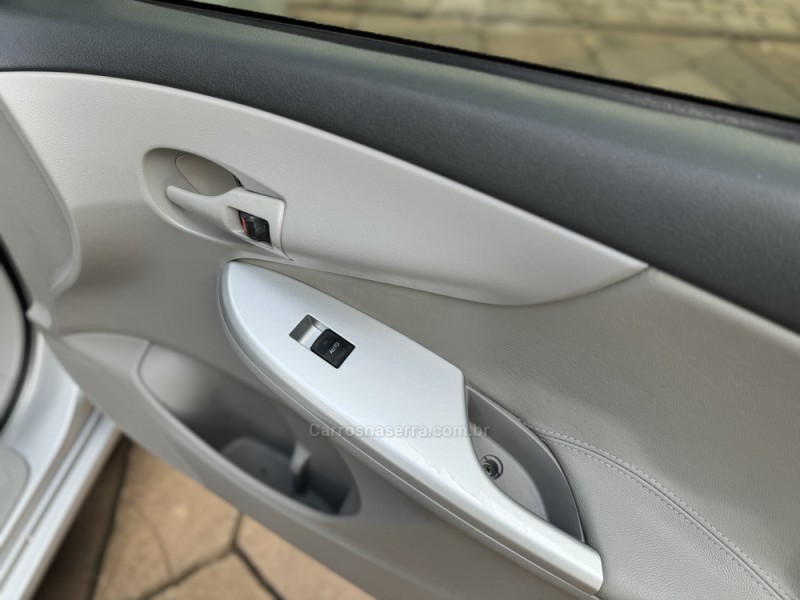 COROLLA 1.8 GLI 16V FLEX 4P AUTOMÁTICO - 2014 - NOVA PRATA