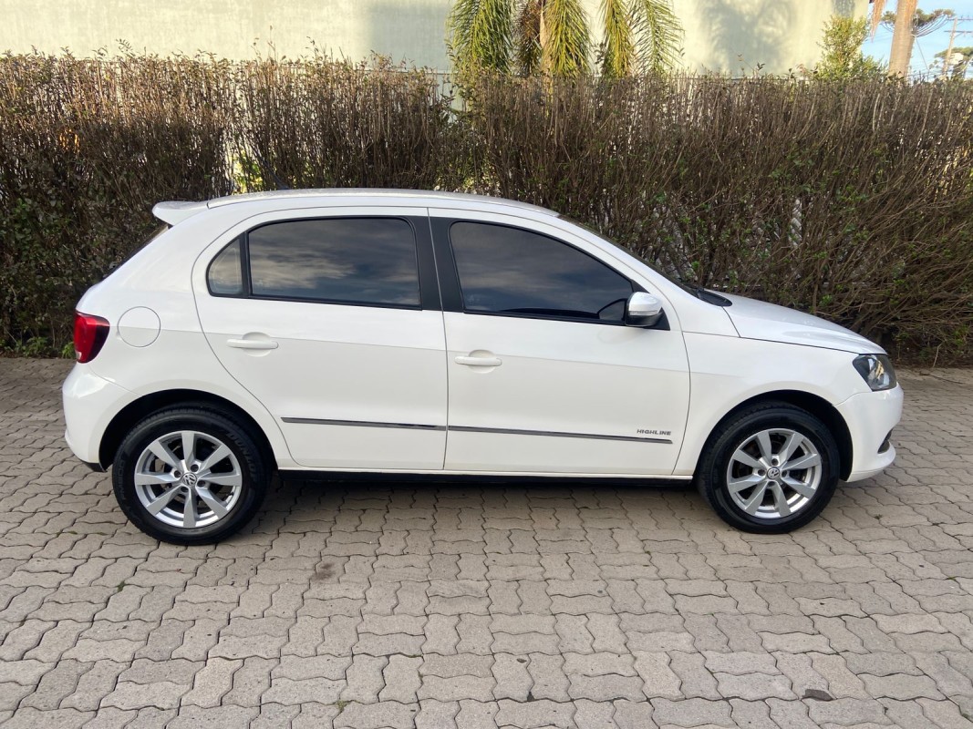 GOL 1.6 MI HIGHLINE 8V FLEX 4P MANUAL - 2014 - CAXIAS DO SUL