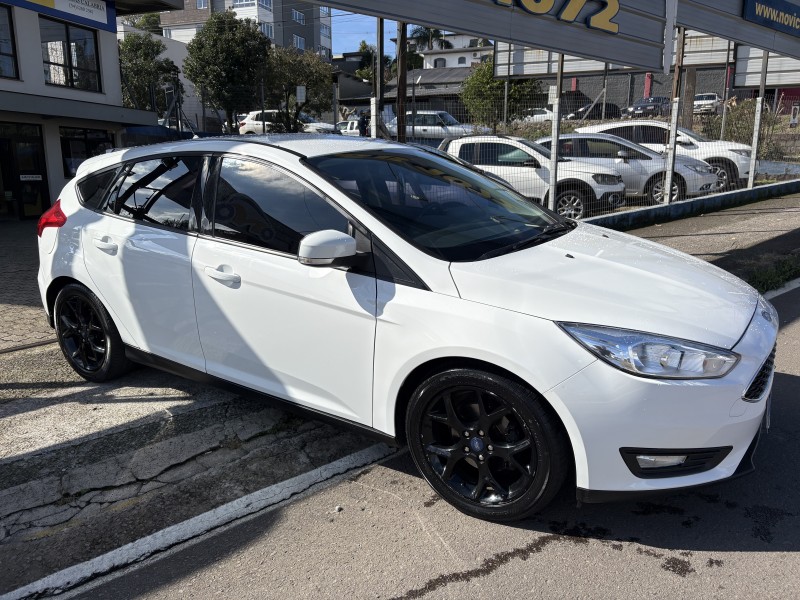 FOCUS 2.0 SE 16V FLEX 4P AUTOMÁTICO - 2019 - FARROUPILHA