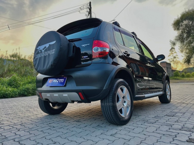 CROSSFOX 1.6 MI FLEX 8V 4P MANUAL - 2008 - MUçUM