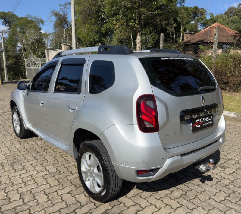 DUSTER 1.6 DYNAMIQUE 4X2 16V FLEX 4P MANUAL - 2017 - CANELA