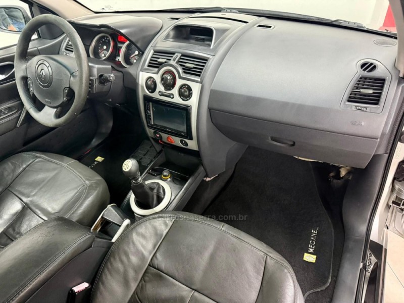 MÉGANE 2.0 EXPRESSION SEDAN 16V GASOLINA 4P MANUAL - 2008 - CAXIAS DO SUL