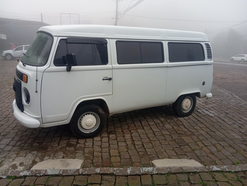 KOMBI 1.4 MI STD LOTAÇÃO 8V FLEX 3P MANUAL - 2007 - CAXIAS DO SUL