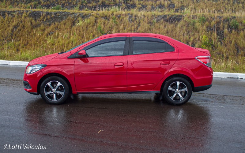 PRISMA 1.4 MPFI LTZ 8V FLEX 4P MANUAL - 2015 - FARROUPILHA