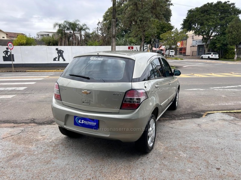 AGILE 1.4 MPFI LTZ 8V FLEX 4P MANUAL - 2011 - VENâNCIO AIRES