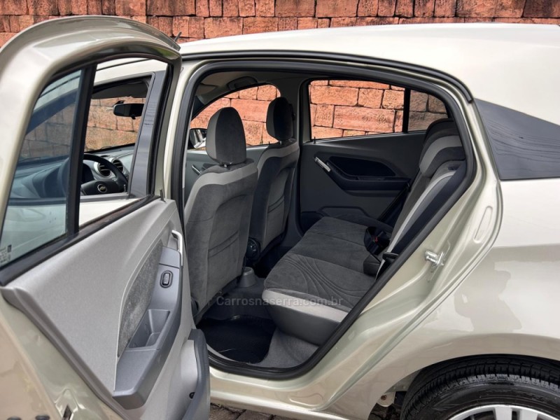 AGILE 1.4 MPFI LTZ 8V FLEX 4P MANUAL - 2011 - VENâNCIO AIRES