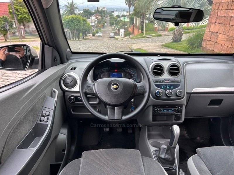AGILE 1.4 MPFI LTZ 8V FLEX 4P MANUAL - 2011 - VENâNCIO AIRES
