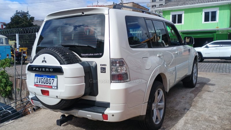 PAJERO FULL 3.2 HPE 4X4 16V TURBO INTERCOOLER DIESEL 4P AUTOMÁTICO - 2014 - CAXIAS DO SUL