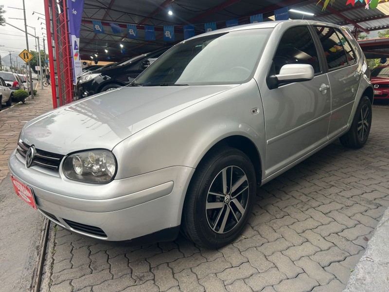 GOLF 2.0 MI PLUS 8V GASOLINA 4P MANUAL - 2005 - TRêS COROAS