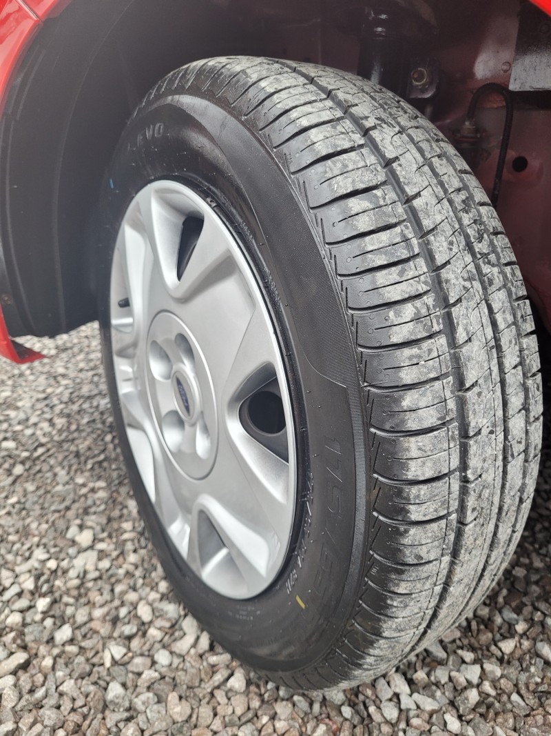 FIESTA 1.6 ROCAM HATCH 8V FLEX 4P MANUAL - 2012 - CARLOS BARBOSA