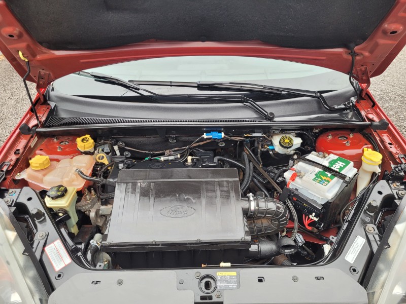 FIESTA 1.6 ROCAM HATCH 8V FLEX 4P MANUAL - 2012 - CARLOS BARBOSA