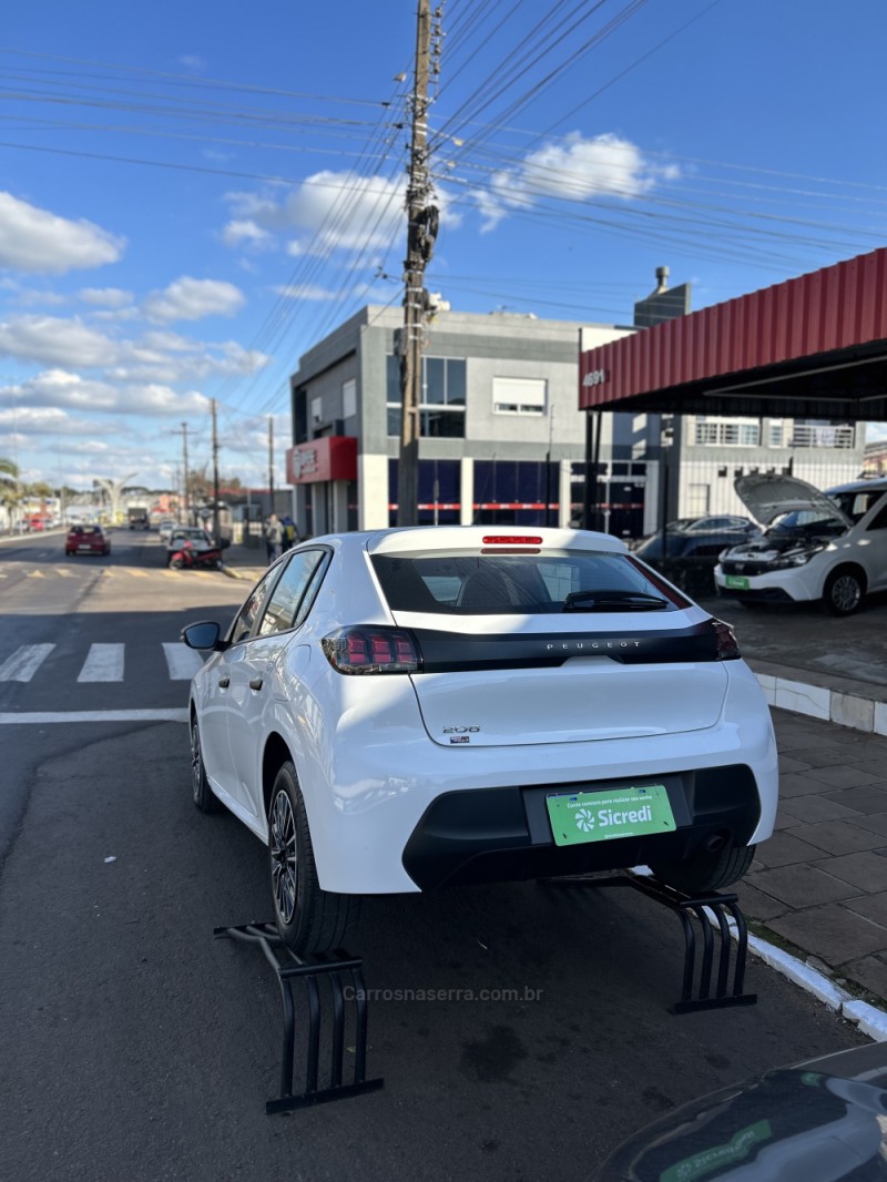 208 1.0 STYLE FLEX 6V 4P MANUAL - 2024 - CARAZINHO