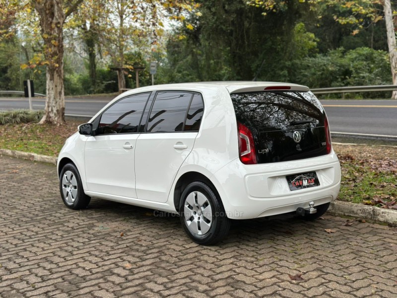 UP 1.0 TSI MOVE UP 12V FLEX 4P MANUAL - 2016 - DOIS IRMãOS
