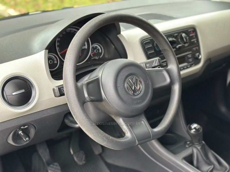 UP 1.0 TSI MOVE UP 12V FLEX 4P MANUAL - 2016 - DOIS IRMãOS