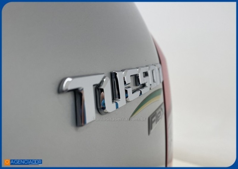 TUCSON 2.0 MPFI GLS 16V 143CV 2WD FLEX 4P AUTOMÁTICO - 2017 - SANTA CRUZ DO SUL