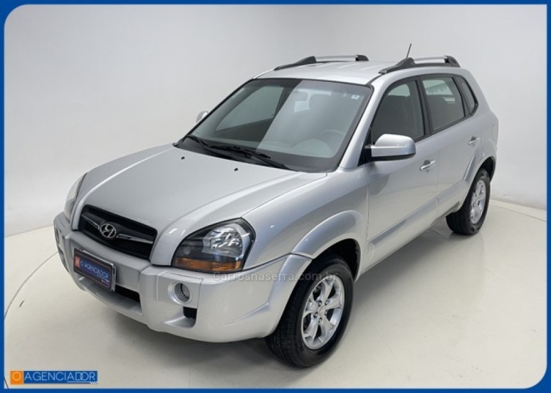 tucson 2.0 mpfi gls 16v 143cv 2wd flex 4p automatico 2017 santa cruz do sul