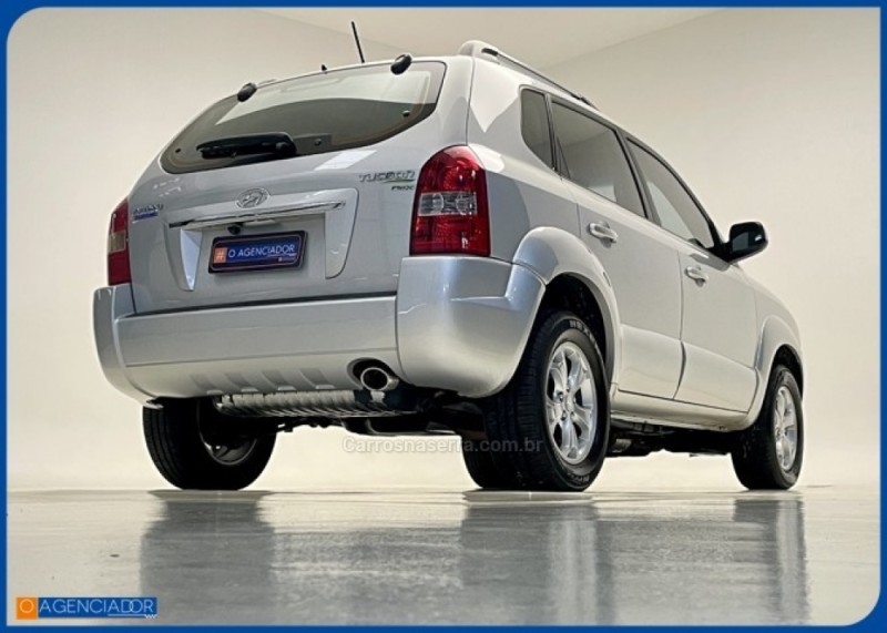 TUCSON 2.0 MPFI GLS 16V 143CV 2WD FLEX 4P AUTOMÁTICO - 2017 - SANTA CRUZ DO SUL